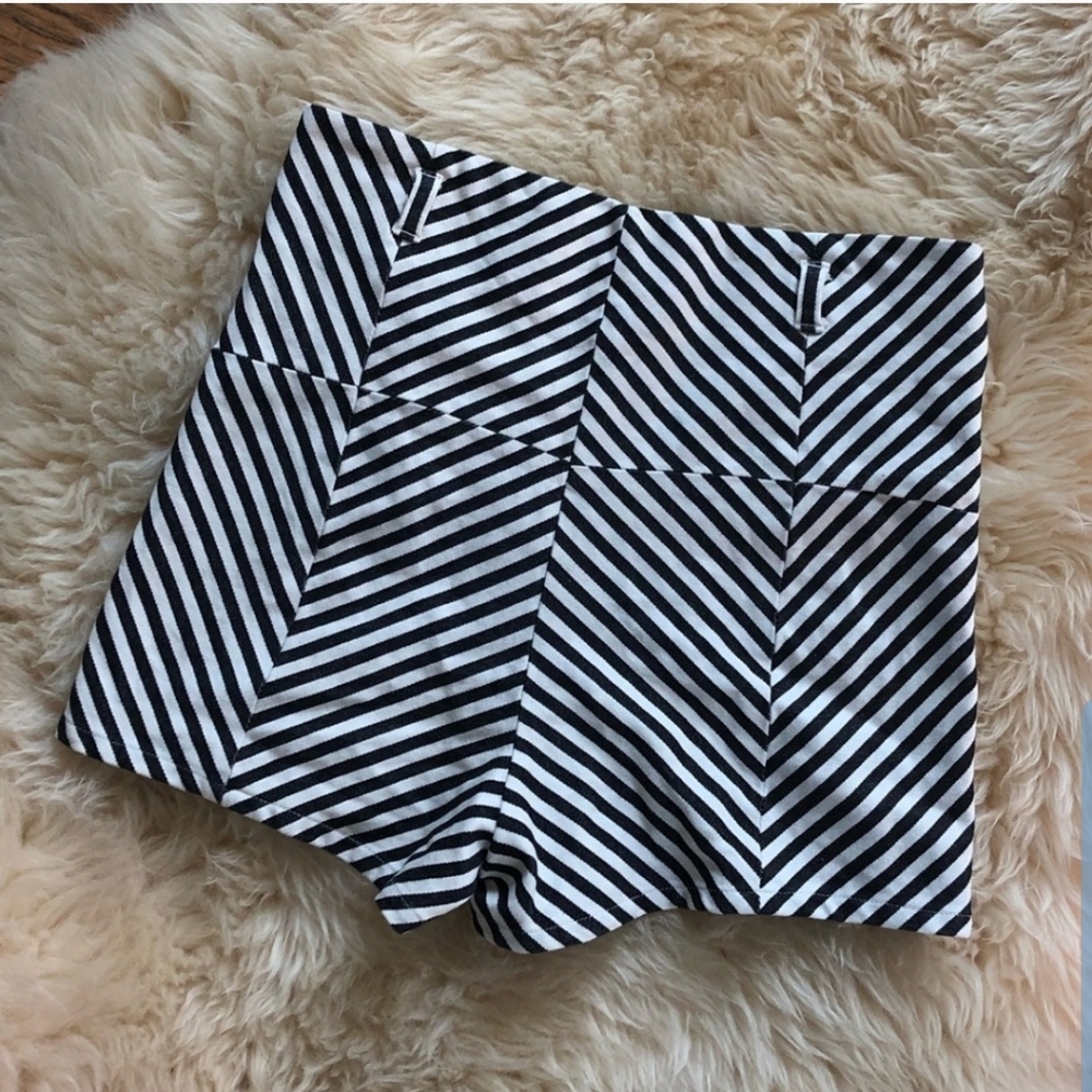 High-Waisted Shorts- G by Guess - Picture 2 of 3